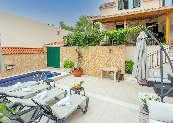 Apartamento Ante 2 *