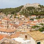 Διαμέρισμα Ante 2 *