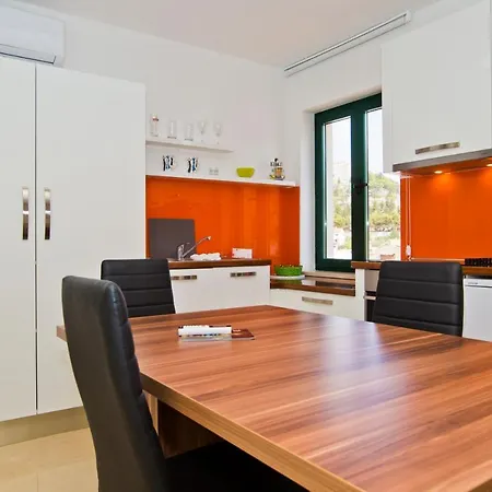 Ante 2 Hvar Center, Pool Апартаменты *